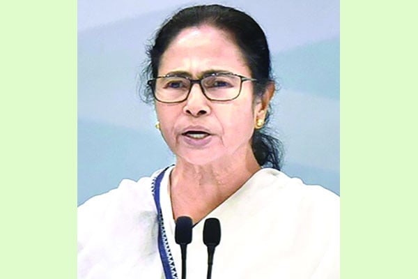 বাংলা নিয়ে মোদির দিকে তোপ মমতার