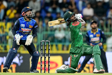 অলিখিত ফাইনালে আজ কে হাসবে শেষ হাসি?
