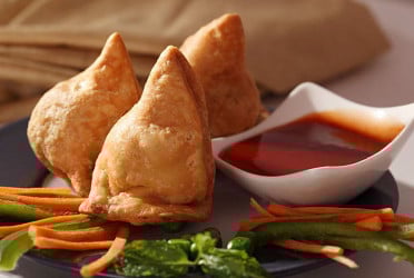 নিয়মিত শিঙাড়া খাওয়া মানে বিপদ ডেকে আনা