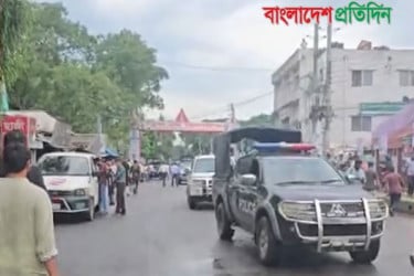 এনসিপির গাড়িবহরে ফের নিষিদ্ধ ছাত্রলীগ ও আওয়ামী লীগের হামলা, রণক্ষেত্র গোপালগঞ্জ