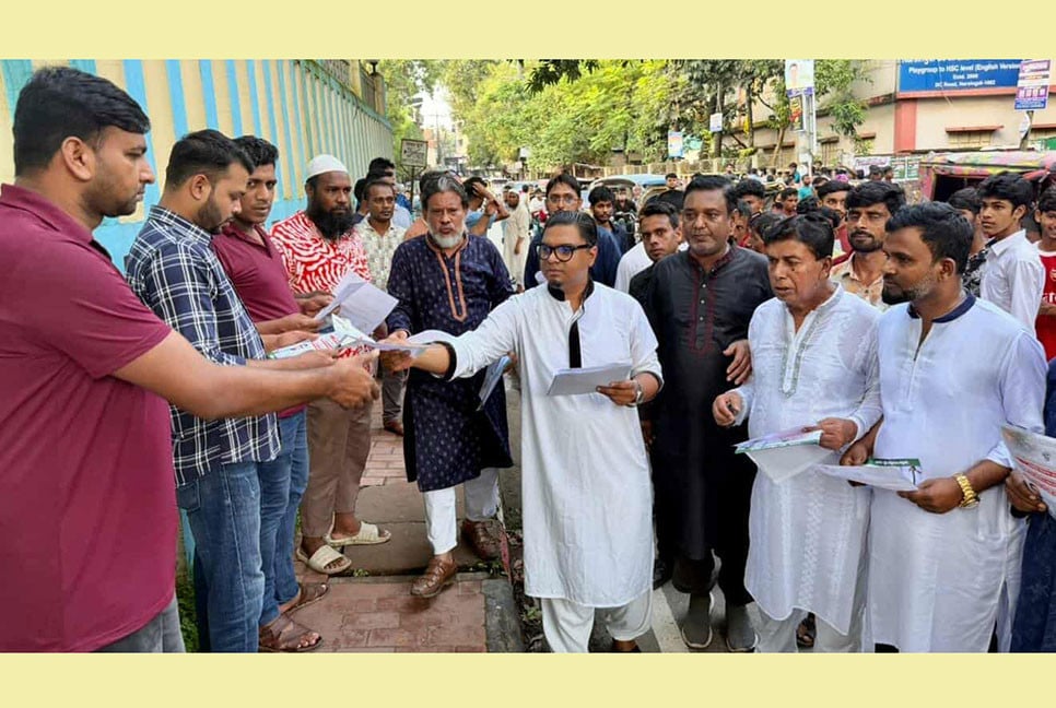 আওয়ামী লীগ ও নৌকা ফিরিয়ে আনার জন্য ষড়যন্ত্র হচ্ছে : রাশেদ প্রধান