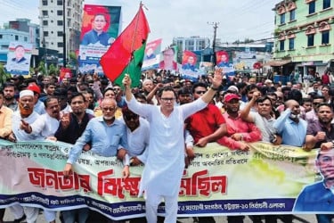 ‘স্বাধীনতা-সার্বভৌমত্ব রক্ষায় তারেক রহমানের নেতৃত্বেই জাতীয় ঐক্য গড়তে হবে’
