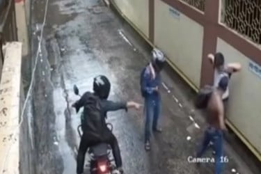 শ্যামলীতে চাপাতির মুখে ছিনতাই: গ্রেফতার ৩