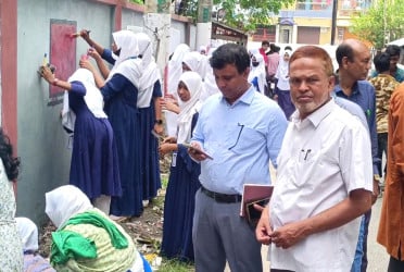 মেহেরপুরে গ্রাফিতি ও চিত্রাঙ্কন প্রতিযোগিতার উদ্বোধন