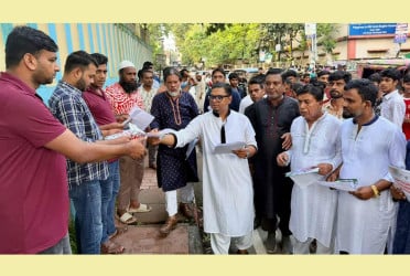 আওয়ামী লীগ ও নৌকা ফিরিয়ে আনার জন্য ষড়যন্ত্র হচ্ছে : রাশেদ প্রধান