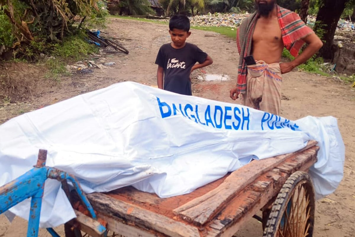 কলাপাড়ায় লেক থেকে অজ্ঞাত যুবকের মরদেহ উদ্ধার