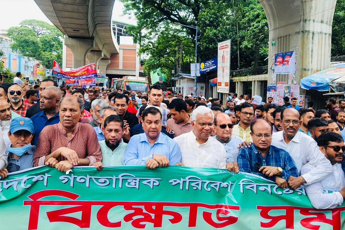 ষড়যন্ত্রকারীরা গণতন্ত্র ফেরানোর পথে প্রধান অন্তরায় : ডা. জাহিদ