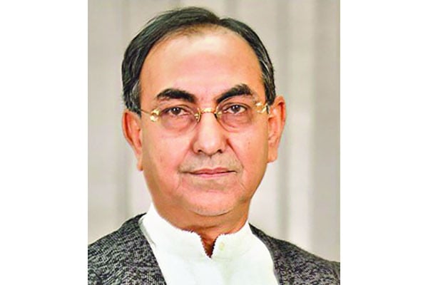 সরকারের কোলে একদল কাঁধে আরেক দল