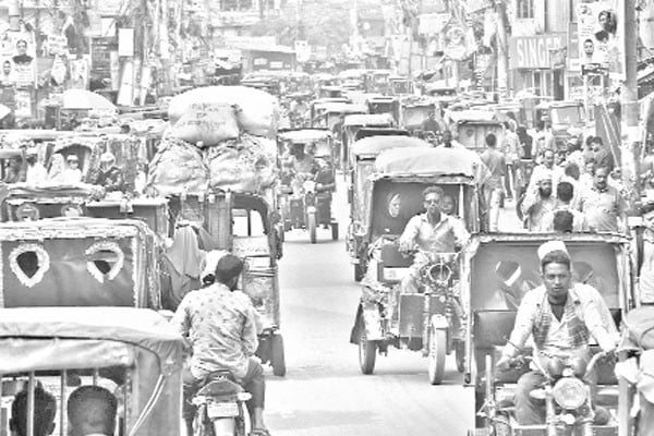 বেড়েই চলেছে শব্দদূষণ
