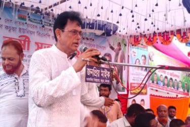 একটি মহল নির্বাচন পেছানোর ষড়যন্ত্রের চেষ্টা করছে : এহছানুল হক মিলন