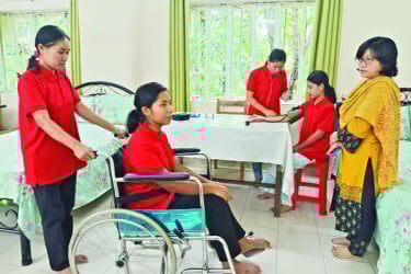 কুমিল্লায় এক খন্ড হংকং নগরীর গল্প!