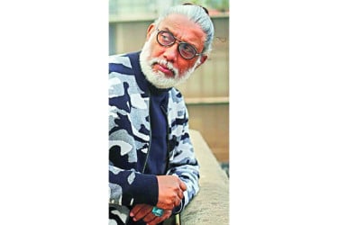 পাঁচ চলচ্চিত্রে আফজাল হোসেন