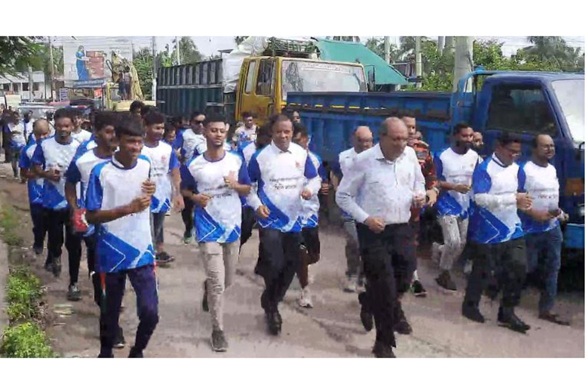 বাগেরহাটে জুলাই শহীদদের 
স্মরণে মিনি ম্যারাথন