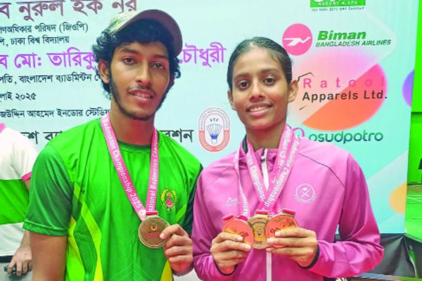 ব্যাডমিন্টনে পুরোনো রাজা নতুন রানি