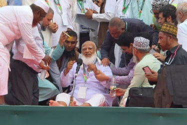 ‌‘একটা লড়াই হয়েছে ফ্যাসিবাদের বিরুদ্ধে, আরেকটা লড়াই হবে দুর্নীতির বিরুদ্ধে’
