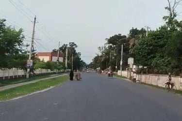 গোপালগঞ্জে কারফিউ বাড়ল