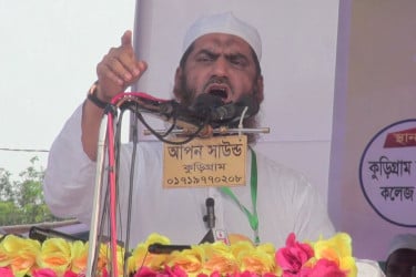 রোডম্যাপ অনুযায়ী নির্দিষ্ট সময়েই নির্বাচন সম্পন্ন করতে হবে: মামুনুল হক