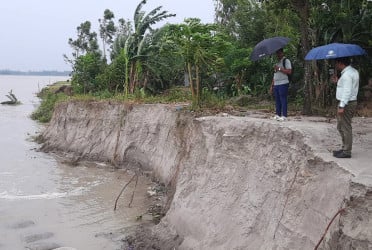 তিস্তায় ভাঙছে ২০০ মিটার, পাউবো জিওব্যাগ ফেলছে ৩৯ মিটারে