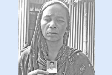 মাথা গোঁজার ঠাঁই চান জুলাই শহীদ নাজমুলের মা