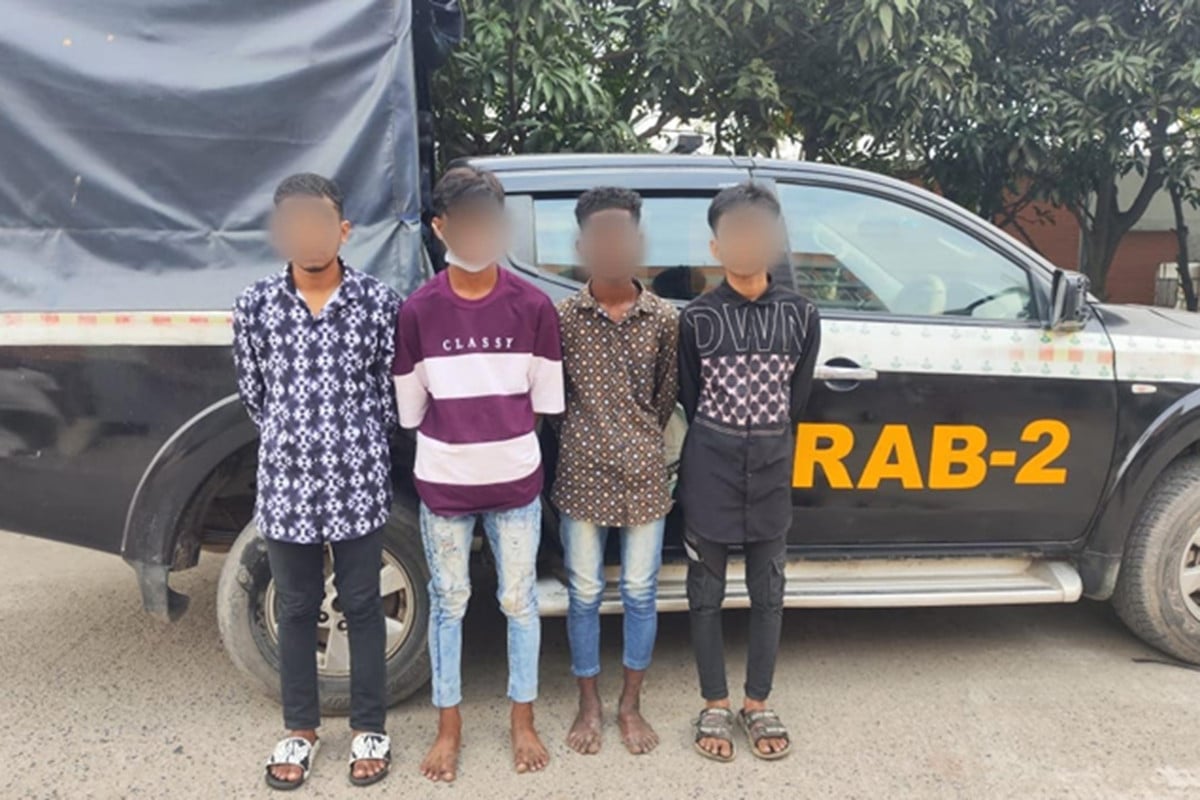 মোহাম্মদপুরে কিশোর গ্যাং ‘এলটিডি বয়েজ গ্রুপ’-এর ৪ সদস্য গ্রেপ্তার