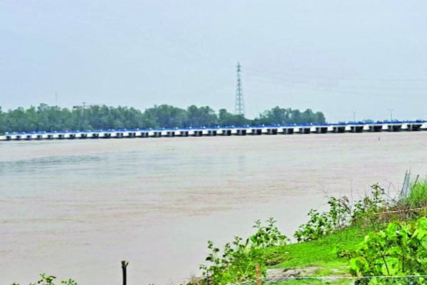 তিস্তার পানি বিপৎসীমা ছুঁইছুঁই, বন্যার আশঙ্কা