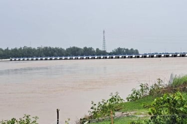 তিস্তার পানি বাড়ছে, বন্যার শঙ্কা