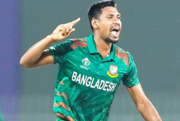 টি-টোয়েন্টিতে রেকর্ড গড়লেন মুস্তাফিজ