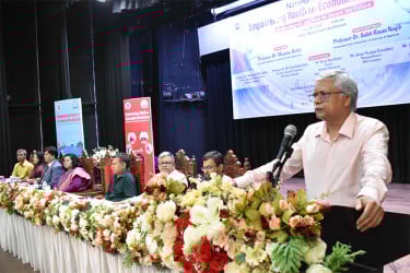 রাবিতে গণঅভ্যুত্থানে শহীদ পরিবার ও আহতদের সংবর্ধনা প্রদান