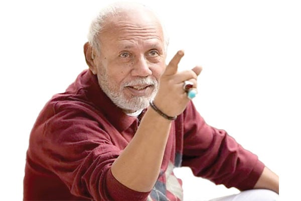 এ টি এমের মাথার তেল কাগজে ঘষে নিতেন রফিকুন নবী