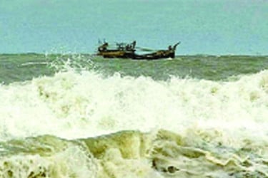 ফের লঘুচাপের আভাস, হতে পারে ভারী বৃষ্টি