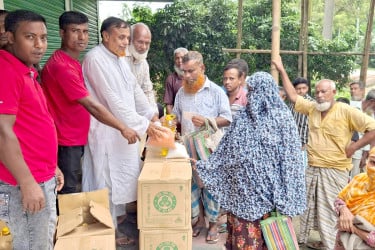 বগুড়ার ২১নং ওয়ার্ডে ৮৭৬ ভোক্তা পেলেন টিসিবি’র পণ্য