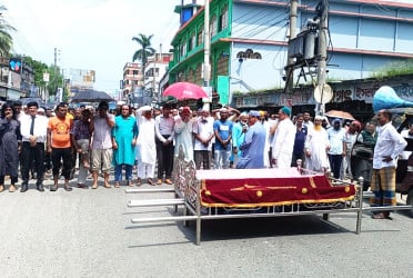 মৃত্যুও আলাদা করতে পারেনি মুকুল দম্পতিকে