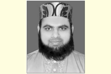 মানুষ কেন অমানুষ