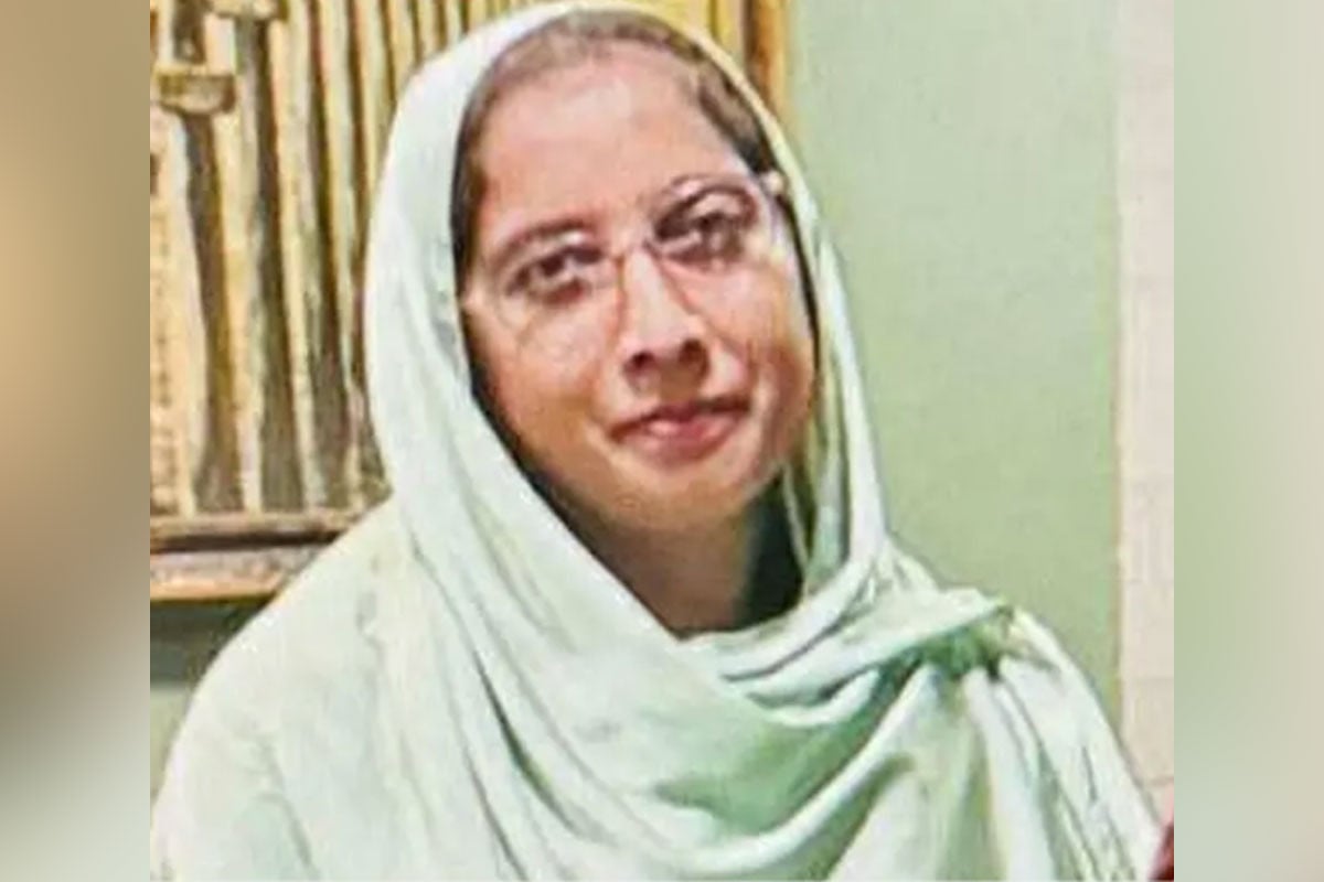 দগ্ধ শরীরে শিশুদের বাঁচানোর চেষ্টা, সেই শিক্ষিকা না ফেরার দেশে