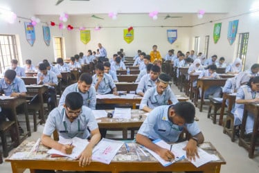 মঙ্গলবারের এইচএসসি ও সমমানের পরীক্ষা স্থগিত : তথ্য উপদেষ্টা