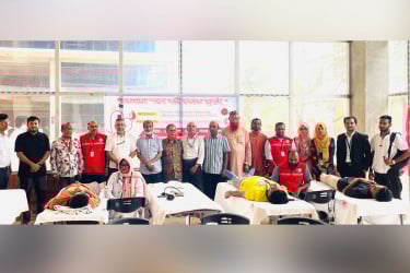 ‘রক্তাক্ত জুলাই’ স্মরণে স্বেচ্ছায় রক্তদান কর্মসূচি