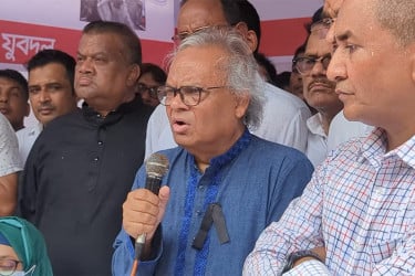 আর কোনো স্বপ্ন যেন অকালে ঝরে না যায় : রিজভী