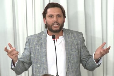 ভারত-পাকিস্তানের ম্যাচ বাতিলে ধাওয়ানকে একহাত নিলেন আফ্রিদি