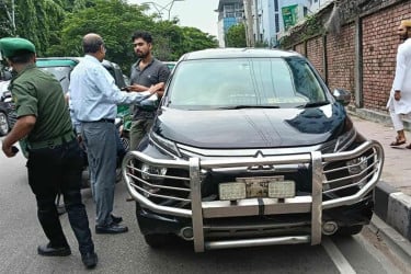হাতিরঝিলে উল্টোপথে যানবাহন চলতে পারবে না : রাজউক চেয়ারম্যান