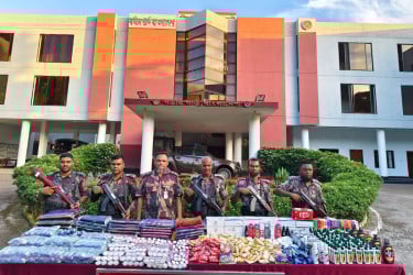 যশোর সীমান্তে সাত মাসে স্বর্ণসহ ৪৩ কোটি টাকার অবৈধ পণ্য উদ্ধার, আটক ৪৯