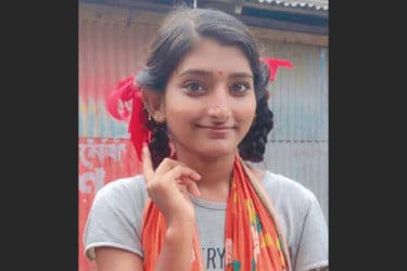 নিখোঁজের একদিন পর চিংড়ি ঘেরে মিলল তরুণীর লাশ
