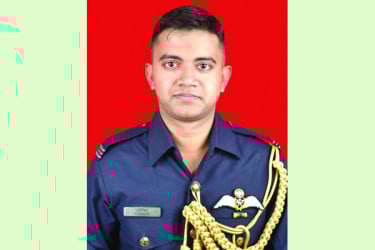 পাইলট তৌকিরের দাফন সম্পন্ন