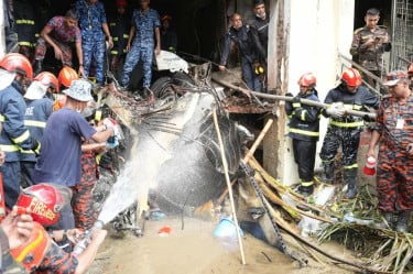 সঠিক পরিকল্পনার অভাবেই জনবহুল এলাকায় এয়ারক্রাফট দুর্ঘটনা ঘটছে