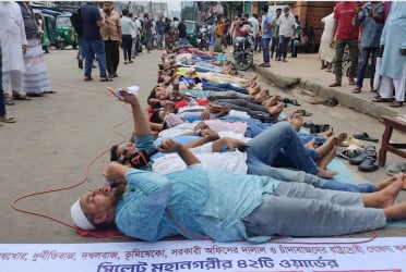 সিলেটে ফুটপাত হকারমুক্ত করার দাবি