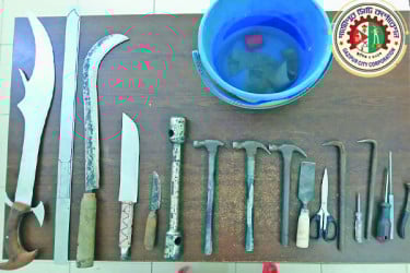 ছিনতাইয়ের নগরী গাজীপুর!