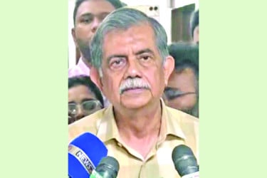 সরকার বললে চলে যাব