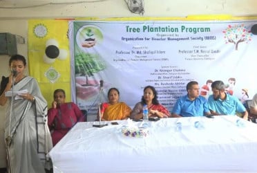 'শিক্ষার্থীদের ক্লাইমেট এক্টিভিস্ট হিসেবে নিজেকে গড়তে হবে'