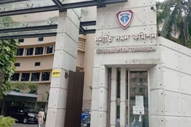 ঝিলমিল প্রকল্পের প্লট সাবেক প্রধানমন্ত্রীর দপ্তরের ১৫ ড্রাইভারের নামে!