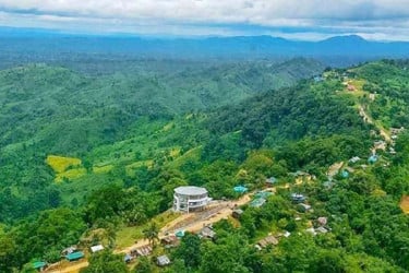 ১০ ঘণ্টা পর সচল সাজেকের সড়ক, নিরাপদে ফিরেছেন ৪২৫ পর্যটক