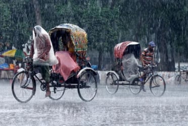 ঢাকায় বৃষ্টির আভাস, তাপমাত্রা কিছুটা কমতে পারে
